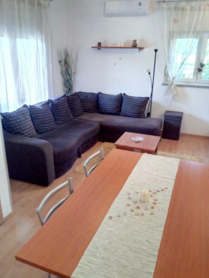 Apartment Melani Pula Dış mekan fotoğraf